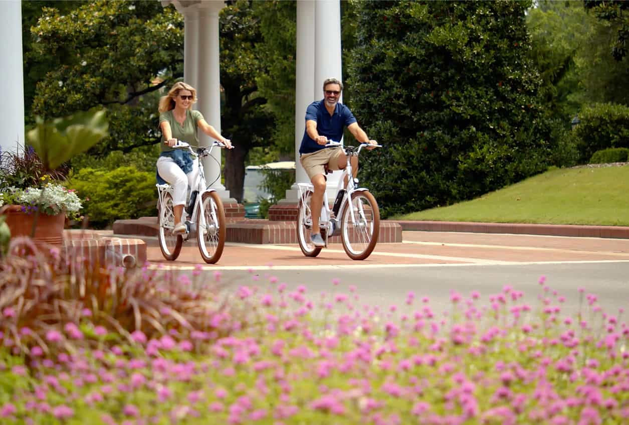 Enjoy group activities, Pinehurst shopping, and golf at Pinehurst Resort