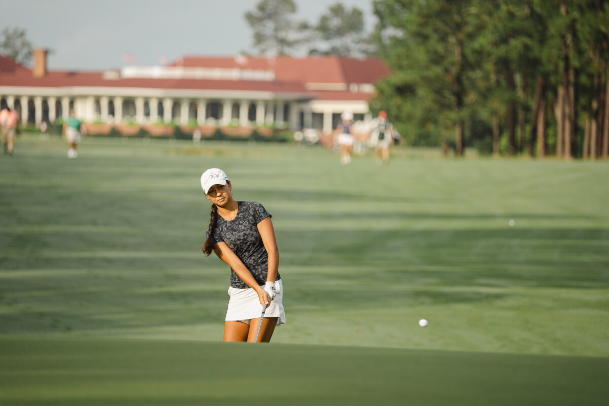 Amanda Sambach hits a chip during the Women’s North & South Amateur. (Photo by Matt Gibson)