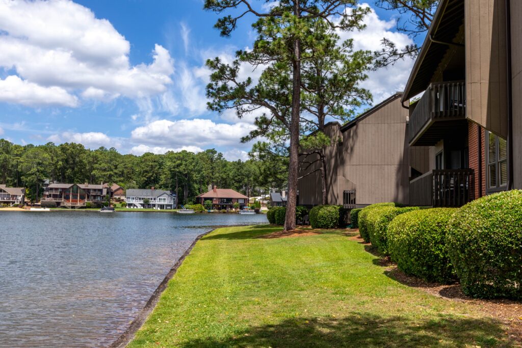 Lakeview 113 Pinehurst Lakeview Condos