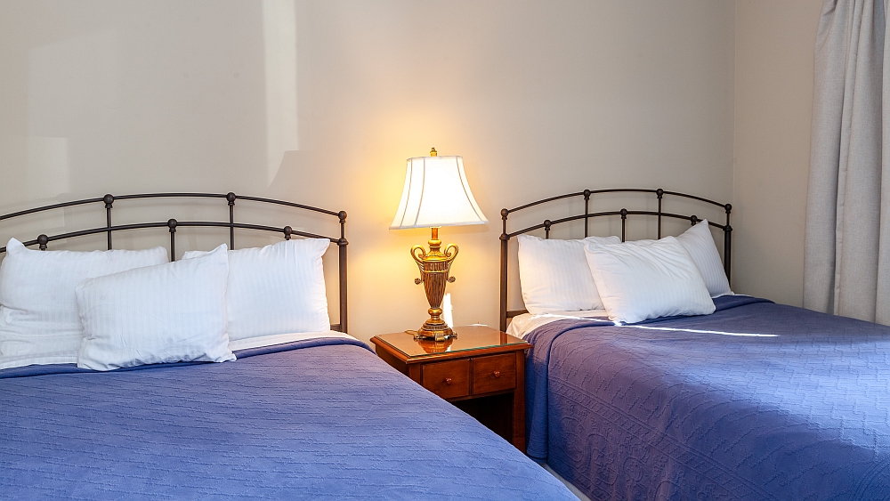 Lakeview_109_bedroom_2