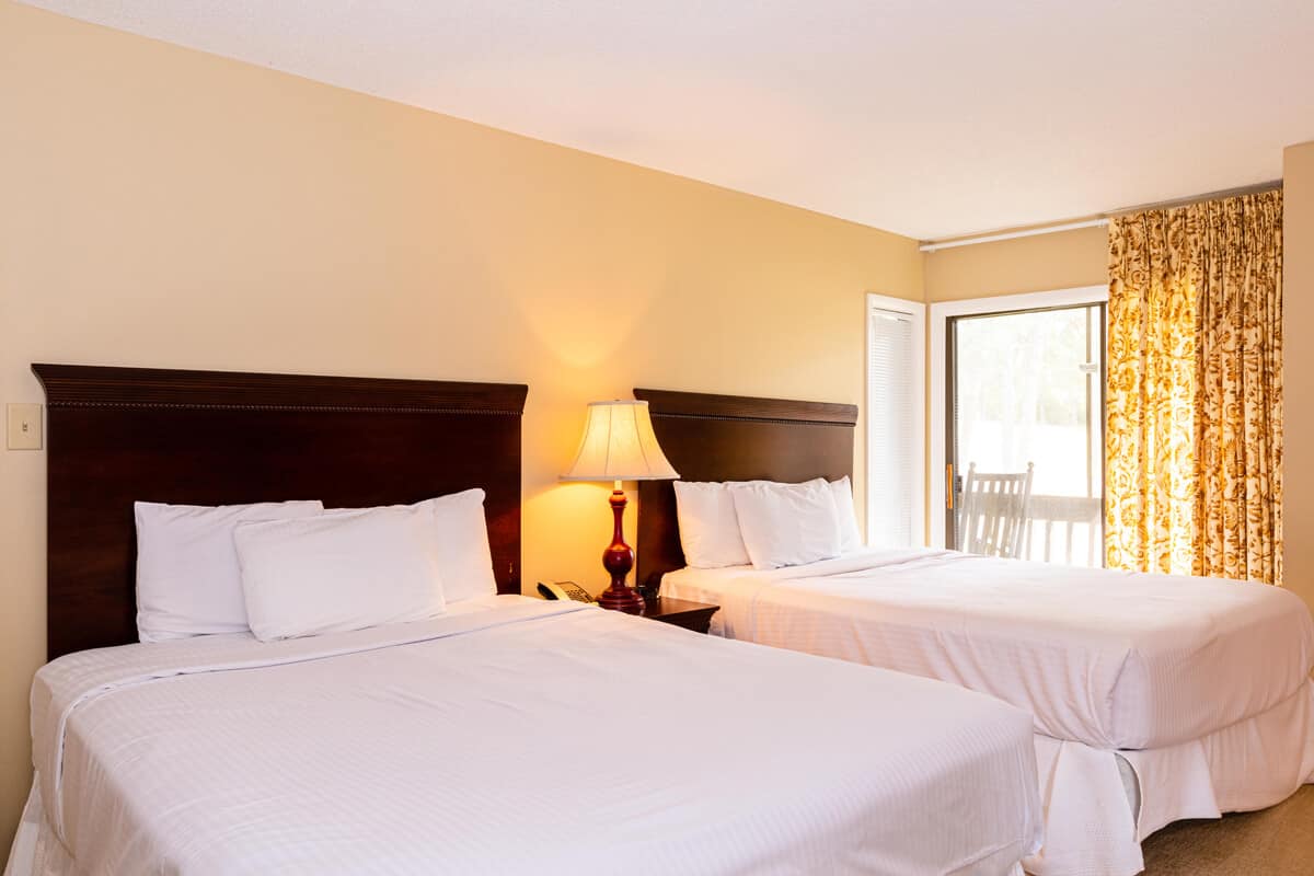 CONDOS_LINVILLEGARDENS_ 116_BEDROOM 2