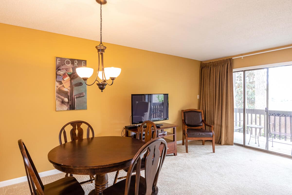 CONDOS_LINVILLEGARDENS_ 123_DININGROOM