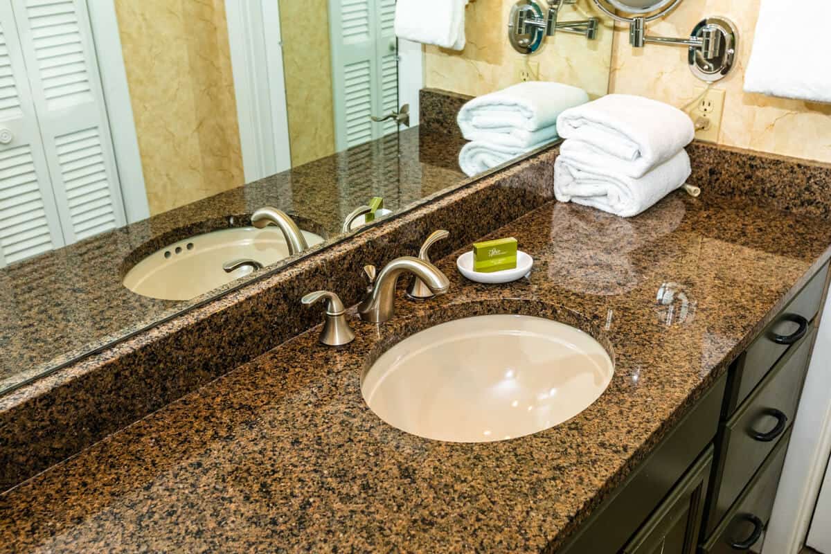 CONDOS_ST.ANDREWS_ 101_BATHROOM