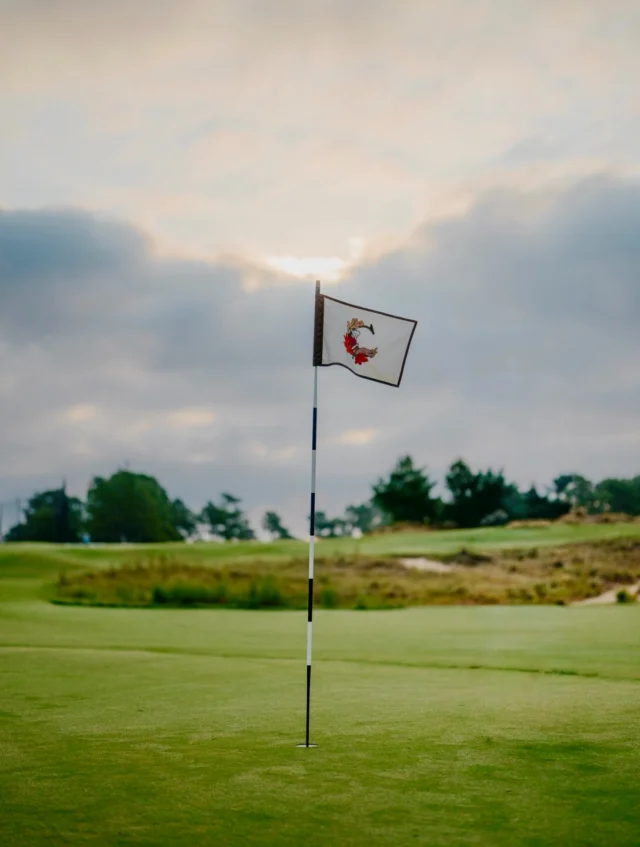 It’s the First Day of Fall • Some are calling it the perfect golf weather 🍂